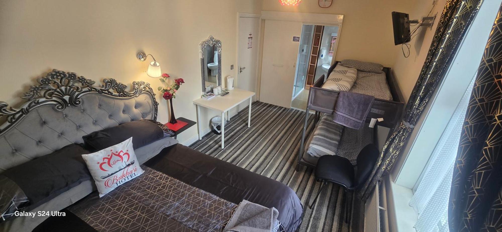 Bukhari Hotel Blackpool Bilik gambar
